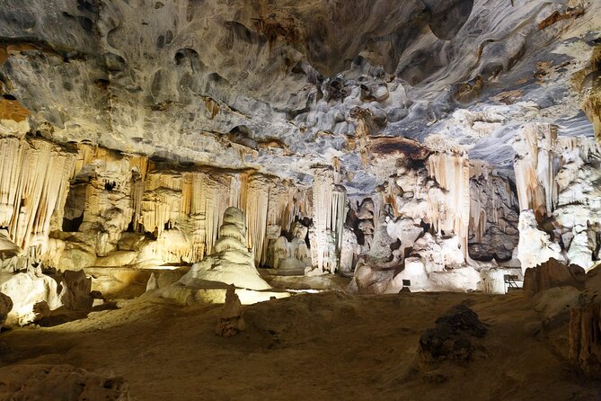 3 Days 2 Nights Garden Route Private Tour from Cape Town - Cango Caves and the animal-heavy Oudtshoorn finish on Day 3