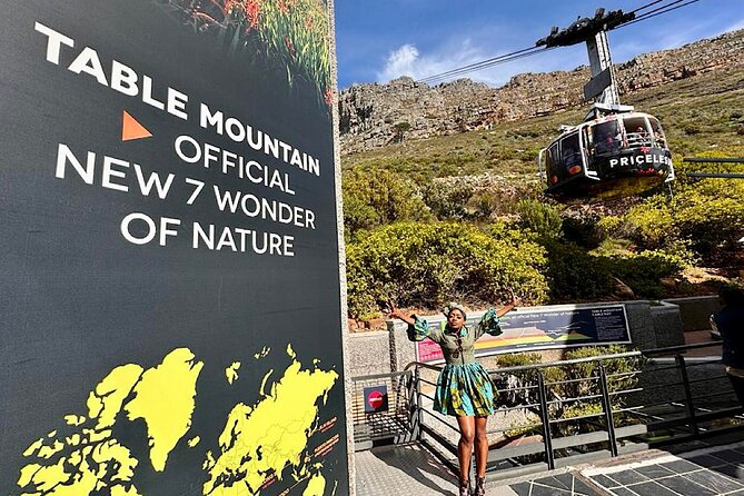 3-Nights Tour Robben Island Table Mountain and Wine Tram - V&A Waterfront Sunset Cruise: a 90-Minute Kickoff With a Welcome Drink