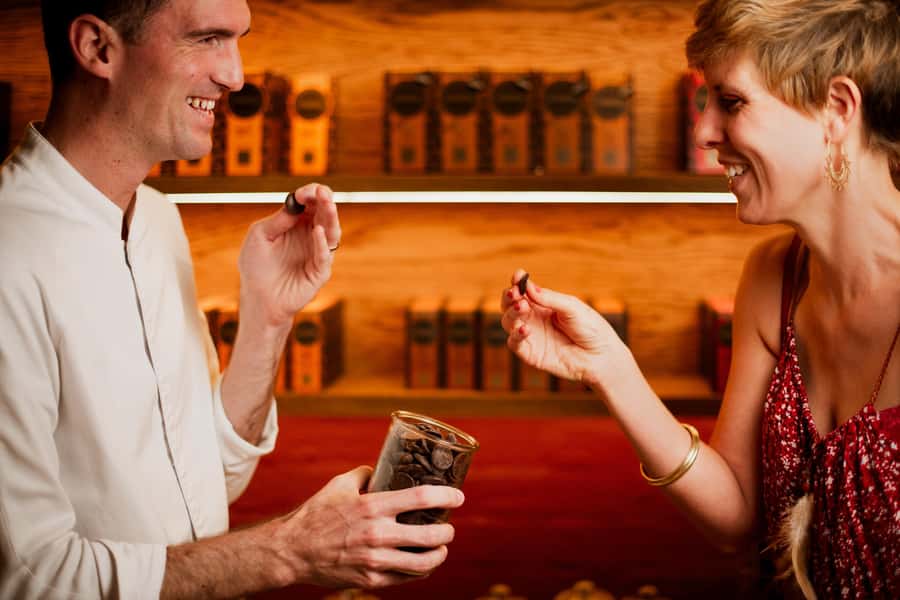 AFRIKOA Bean-to-Bar Chocolate Experience - Key things to look for in this chocolate session