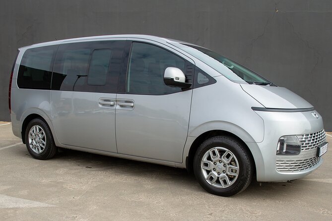 Airport & Private Shuttle and Transfer Services in Johannesburg - What you get in the vehicle: water and Wi-Fi