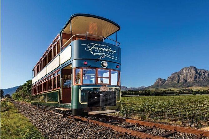 Airport Shuttle to and from Cape Town Airport - Price and value for groups of up to 3