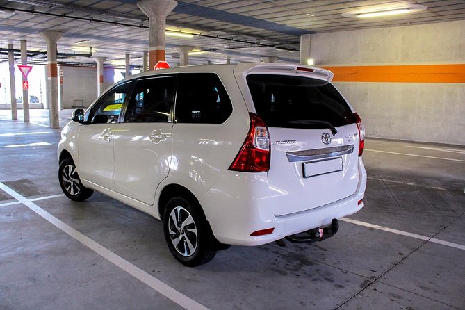 Airport Shuttle Transfer from Airport to Cape Town City Center - Who Should Book This Transfer (and Who Might Not Need It)