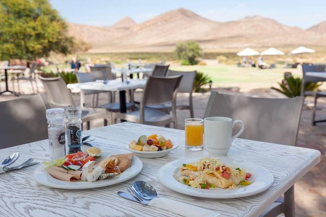Big 5 Safari One Day Tour - The human side: drivers like Martin and how the day stays smooth