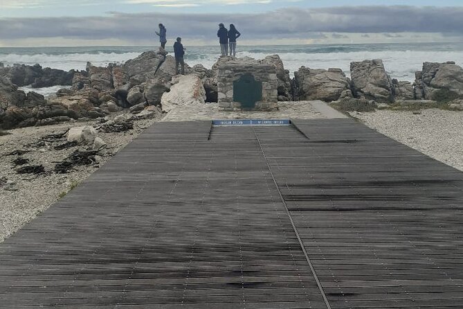 Cape Agulhas Tour - Sir Lowry’s Pass and the Road as Part of the Experience