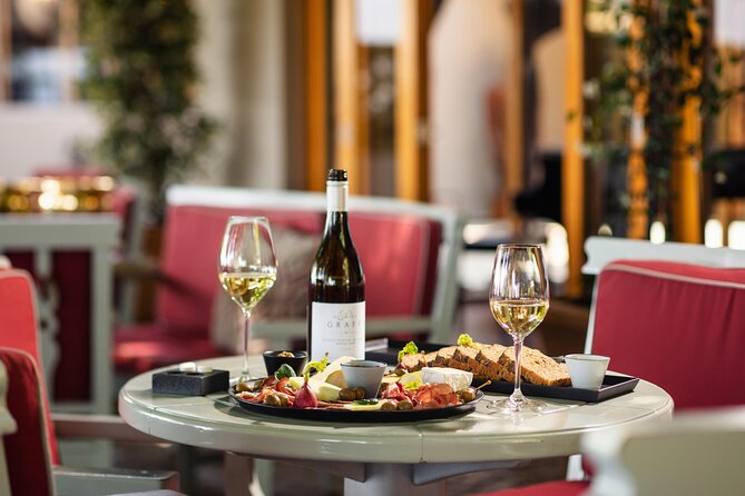 Cape Peninsula Helicopter Private Tour with Stellenbosch Wine Tasting & Lunch - Morning pickup and the V&A Waterfront check-in rhythm
