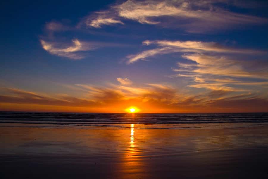 Cape Town: 1.5-Hour Luxury Sunset Cruise with Prosecco - A 90-minute sunset cruise with luxury on deck