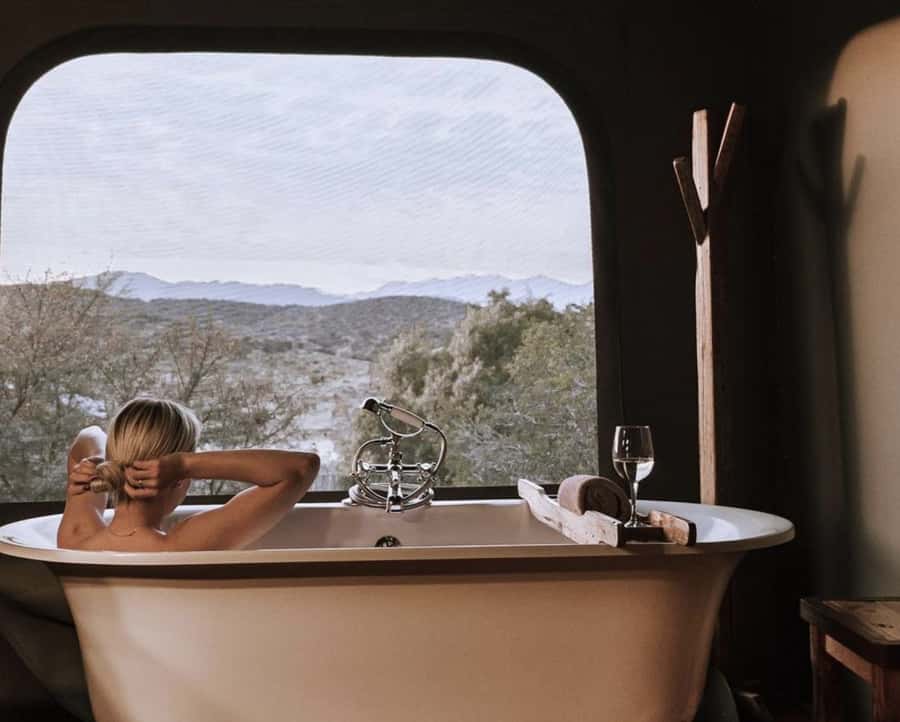 Cape Town: 2-Day Wildlife Tour with Safaris and Luxury Stay - So how “wild” is it, really? Managed safaris vs. true wilderness
