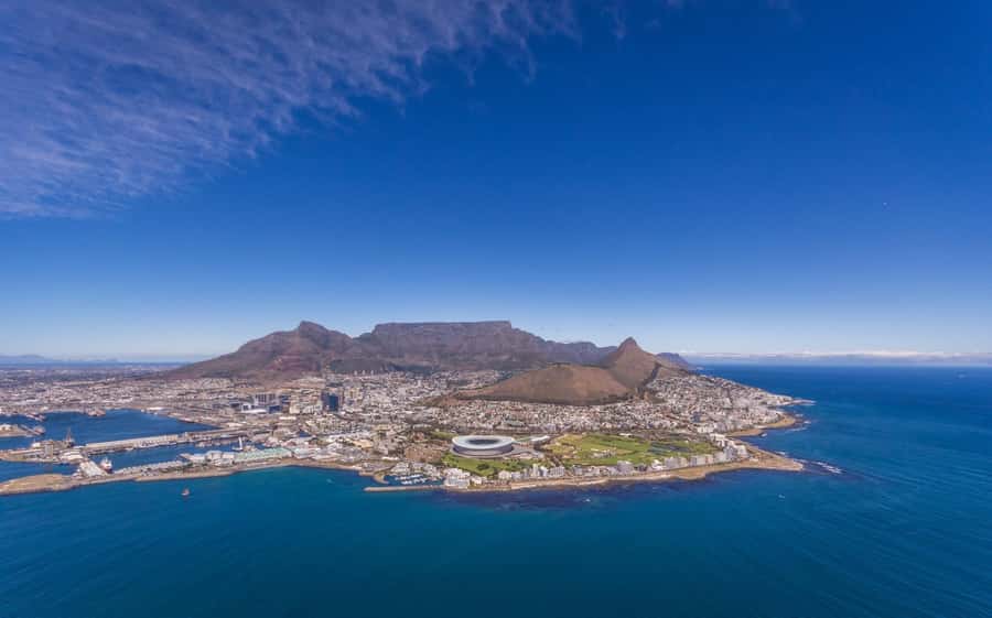 Cape Town: 2 Oceans Helicopter Flight with Boat Tour Ticket - Crossing Back Over Table Mountain for the Other Side