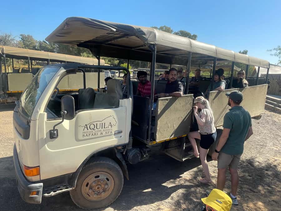 Cape Town: Aquila Game Reserve SAFARI +Lunch Buffet +Pickup - Cape Town pickup to Aquila: how the timing sets up the day