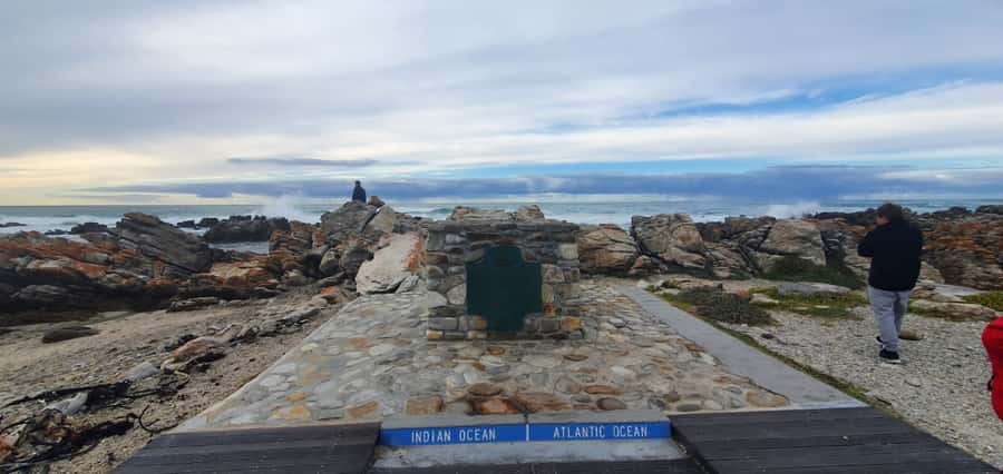 Cape Town: Cape Aghullas Van Tour with Hotel Pickup - The Steenbras Dam stop that makes the drive feel real
