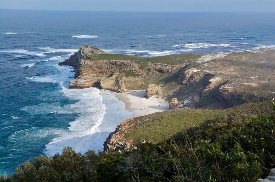 Cape Town: Cape of Good Hope & Penguins Day Tour with Pickup - Boulders Beach penguins: worth the ticket if you manage your time