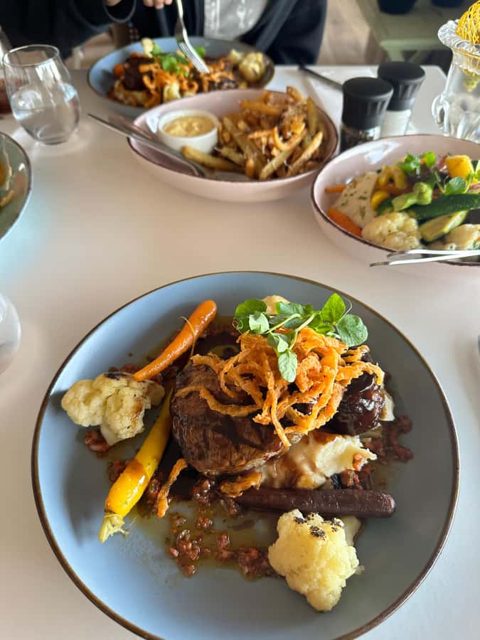 Cape Town: Cape of Good Hope & Penguins Full-Day Guided Tour - Simons Town lunch, Muizenberg huts, and Bo-Kaap color