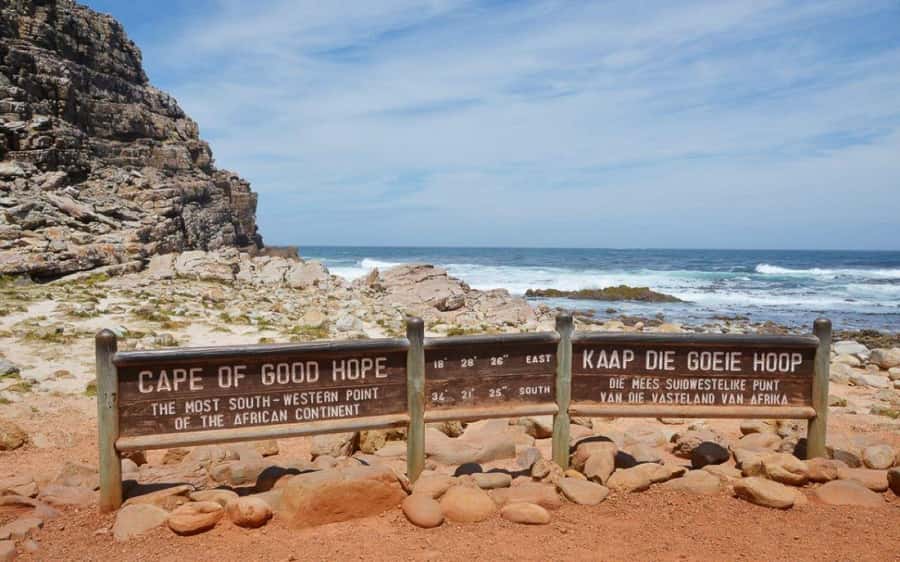 Cape Town: Full-Day Cape Peninsula Tour & Penguin Beach - False Bay Return Route: Simon’s Town, Kalk Bay, St. James, and Muizenberg