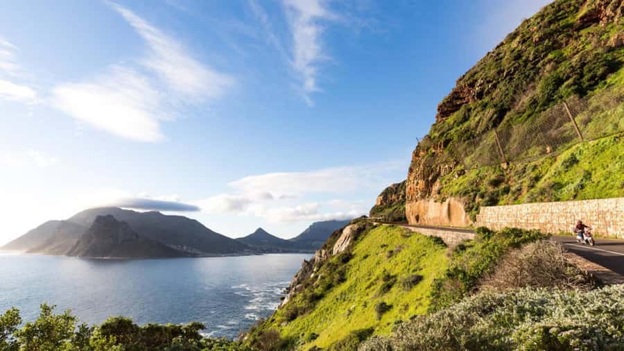 Cape Town: Full-Day Cape Peninsula Tour with Transfers - Simons Town: naval-town atmosphere plus optional penguin time