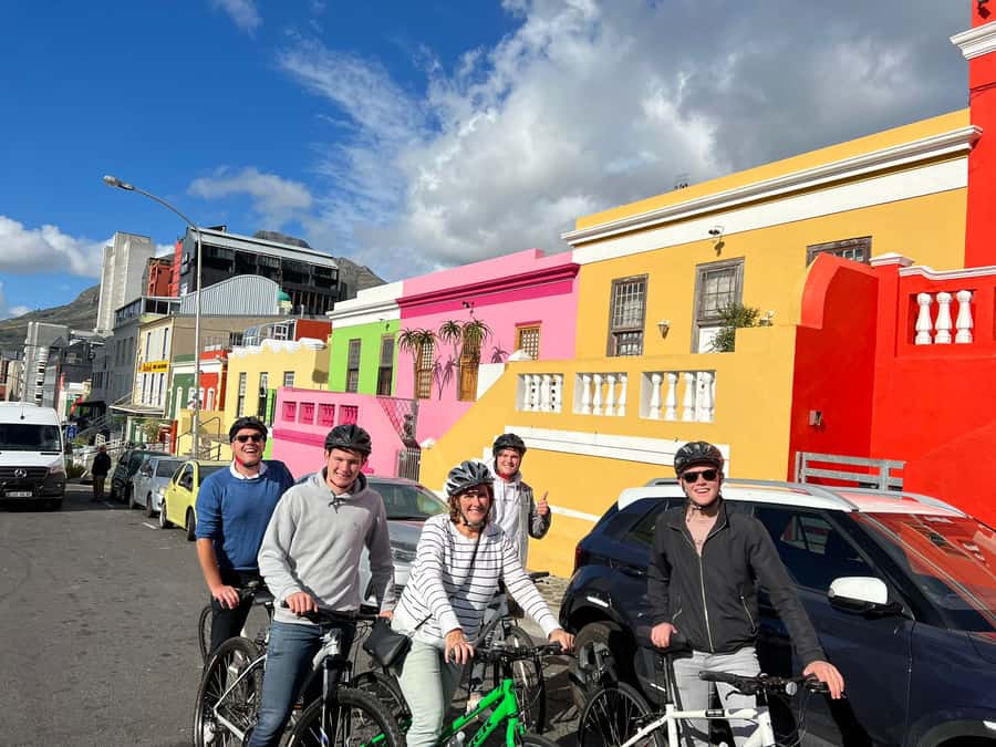 Cape Town Guided City Cycling Heritage Tour - Private Tour - Green Point Park, Lakes, and the Cape Town Stadium Pass-By