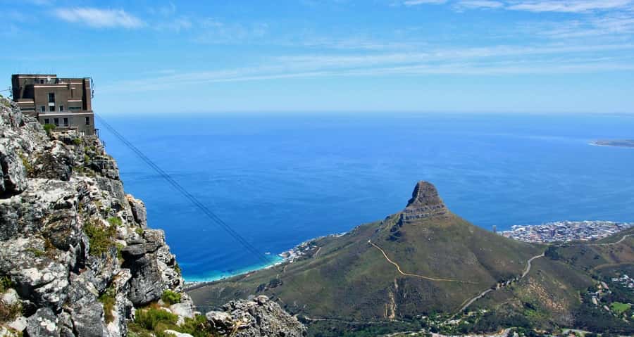 Cape Town: Guided Half-Day City Tour with Table Mountain - Castle of Good Hope and Government Buildings, Without the Boring Speed-By