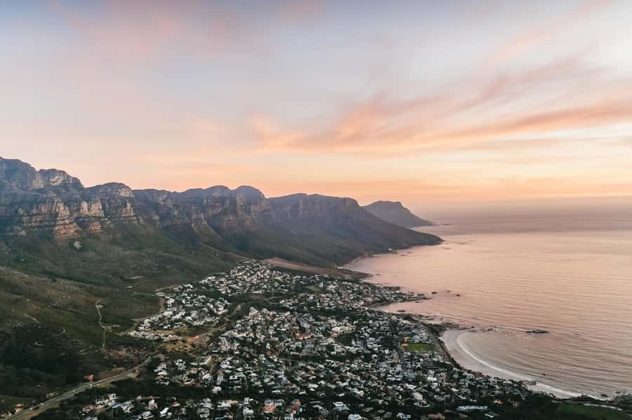 Cape Town: Guided Lion's Head Hike at Sunrise or Sunset - Meeting at Signal Hill, then getting into hiking mode (210 minutes)