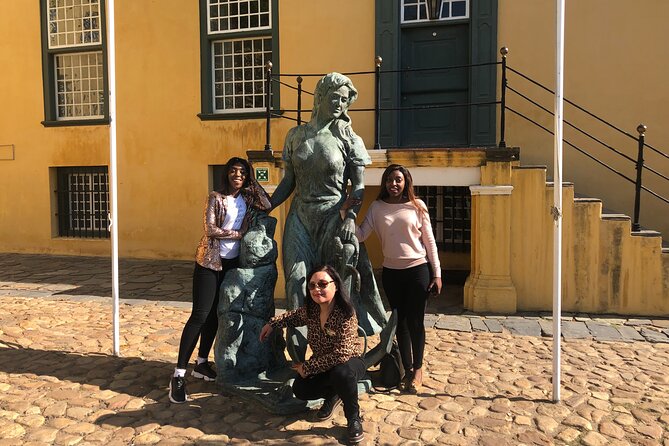 Cape Town Half Day Walking City Tour and African Food Experience - AfroDeli Eatery on Long Street: lunch with Zimbabwe and Nigeria flavors