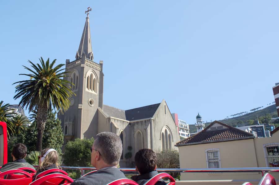 Cape Town: Hop-On Hop-Off Bus Tour with Optional Cruise - The Purple Line quick route for the Wine County side (about 30 minutes)
