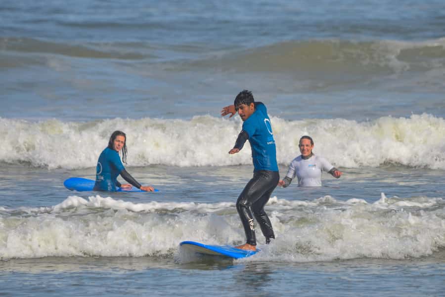 Cape Town:Learn to surf with the best view of Table Mountain - Why Big Bay Surf Feels Made for First-Time Skills