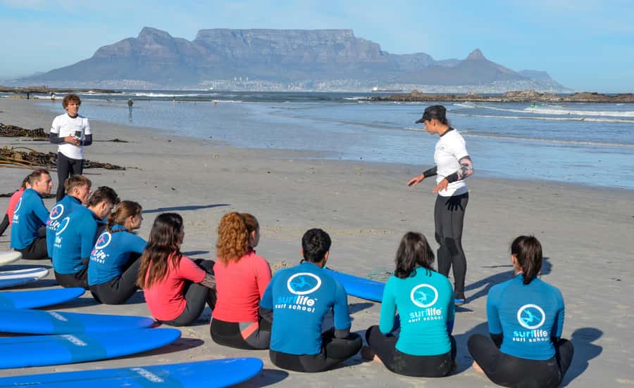 Cape Town:Learn to surf with the best view of Table Mountain - Meeting at Hang Ten Drive, Eden on the Bay (and what to do first)