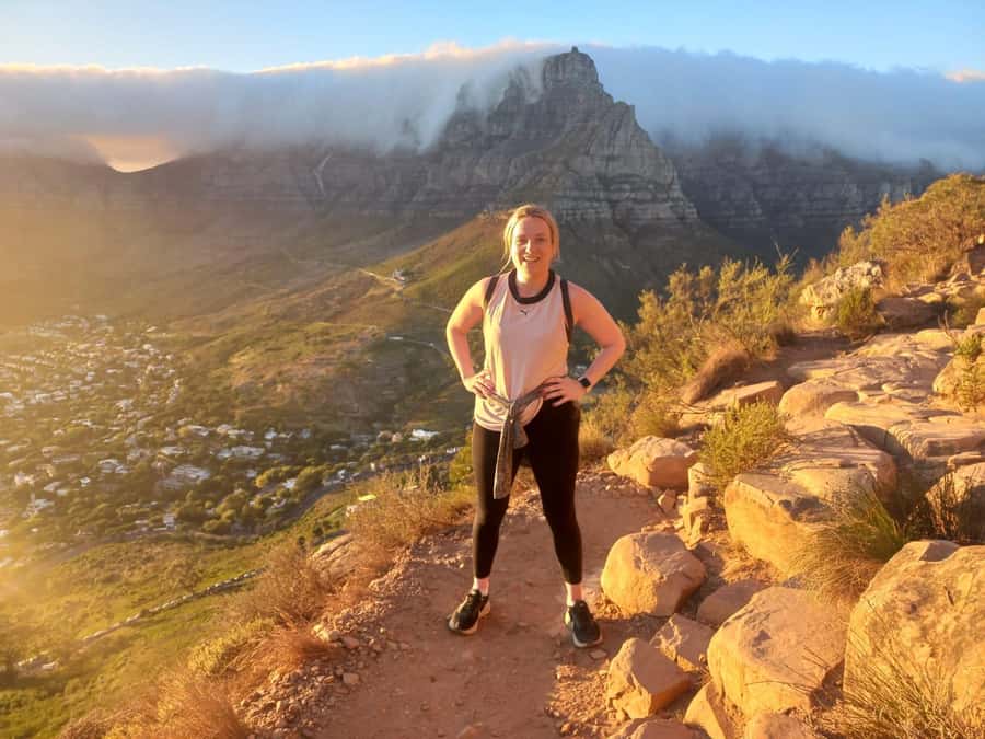 Cape Town: Lion's Head Sunrise Hike - The guide and group size: what makes it feel easy rather than stressful