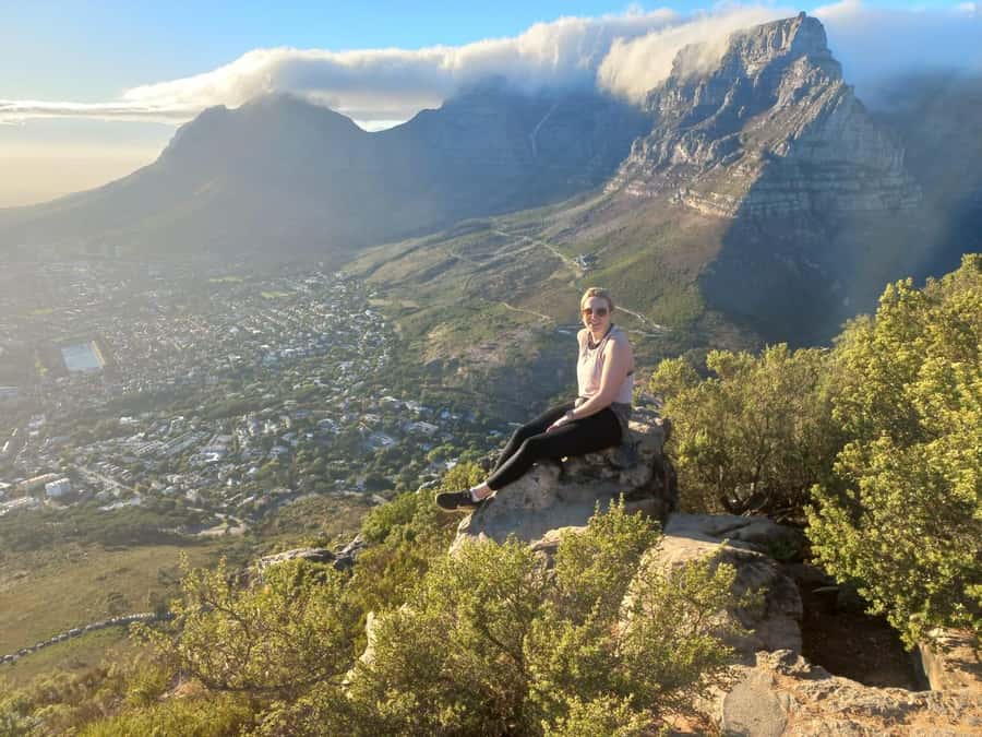 Cape Town: Lion's Head Sunrise Hike - Route choice for comfort: chains are optional