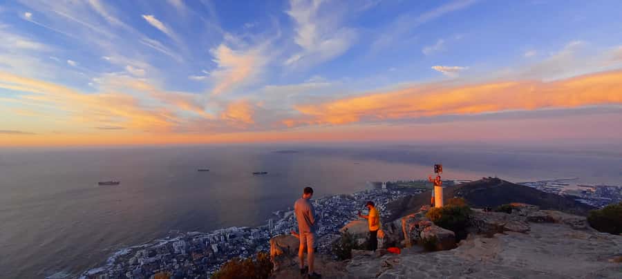 Cape Town: Lion's Head Sunrise with coffee or Sunset Hike - How hard is it, really, and who should pick a different plan?