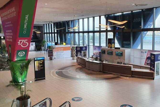 Cape Town Private Airport Transfer to City Hotels - The Meet-and-Greet Moment at Cape Town International Airport
