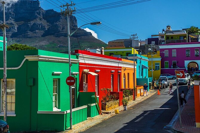 Cape Town Private Group Tour to Cape of Good Hope and Boulders Penguins Colony - Start in Cape Town Central with a quick orientation (then Bo-kaap color)