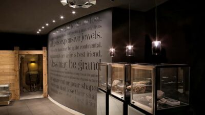 Private Guided Tour of Cape Town Diamond Museum