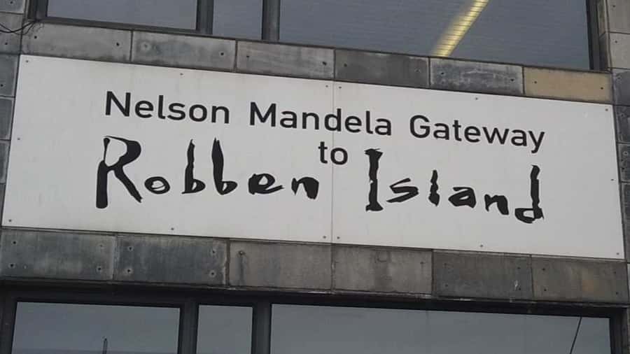 Cape Town: Private Robben Island Half-Day Tour with Pickup - The Cape Town Portion: Waterfront Break and Quick Orientation