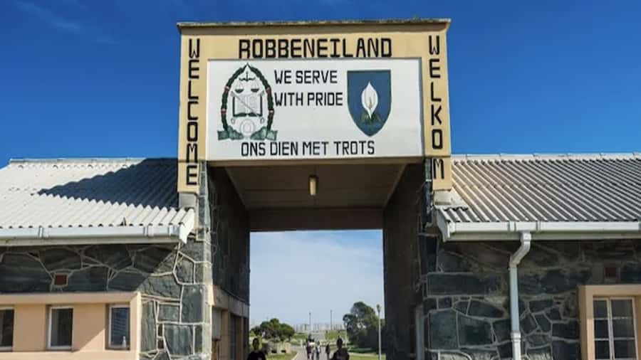 Cape Town: Private Robben Island Half-Day Tour with Pickup - Private Pickup and Small Group Structure That Actually Helps