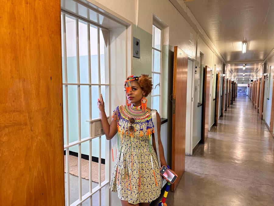 Cape Town: Robben Island Ferry Ticket and Guided Prison Tour - Who this Robben Island tour is best for (and who should adjust expectations)