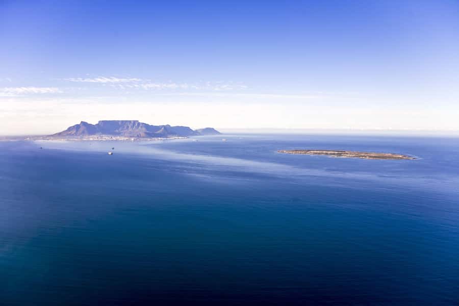 Cape Town: Robben Island Ferry Ticket and Townships Tour - District Six: where the city was forcibly rewritten