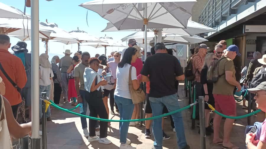 Cape Town: Robben Island plus Table Mountain Tickets - Table Mountain cable car tickets: getting up with time to look around