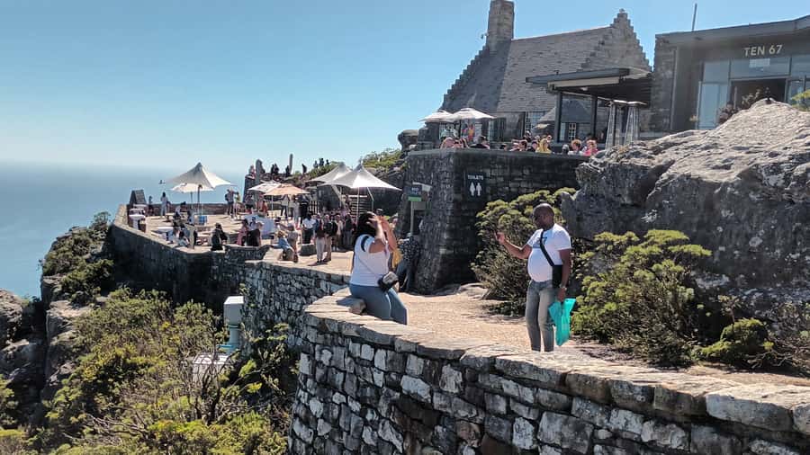 Cape Town: Robben Island plus Table Mountain Tickets - Walking trails and Fynbos: how to spend your Table Mountain time