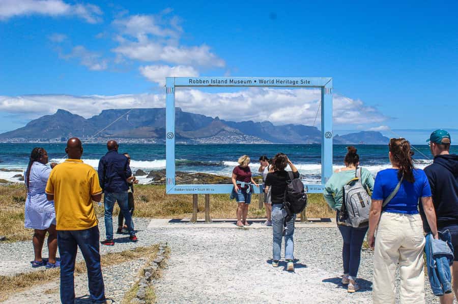 Cape Town: Robben Island plus Table Mountain Tickets - Robben Island day start: Nelson Mandela Gateway and the 30-minute ferry