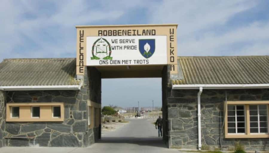 Cape Town: Robben Island Tour Including all Entry Tickets. - The ferry ride: short enough to stay focused