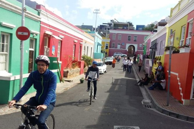 Cape Town's Finest City Bike Tour - V&A Waterfront: easy finish into one of Cape Town’s best-known areas