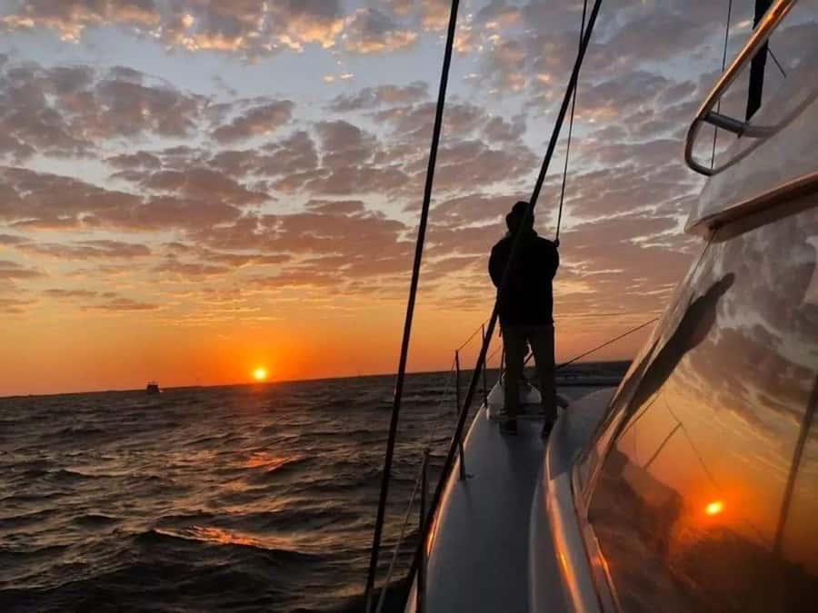Cape Town: Sunset Champagne Cruise - When the wind pushes you toward Clifton or Robben Island