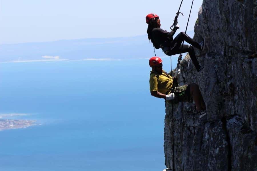 Cape Town: Table Mountain Abseil and Hike - What to bring so the day feels smooth