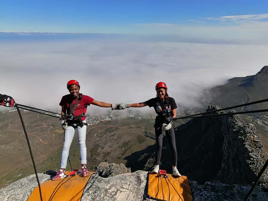 Cape Town: Table Mountain Abseiling Experience - The views you’ll get, Camps Bay to the Twelve Apostles