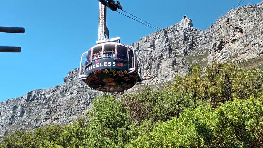 Cape Town:- Table Mountain including Hotel Transfer - Cable Car Ride to the Summit: Views That Grow Every Minute