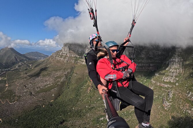 Cape Town Tandem Paragliding Square 1 Paragliding - Getting Around Comfortably: The A/C Vehicle Detail