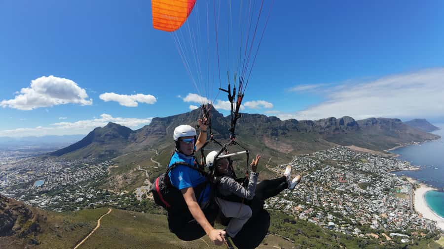Cape Town: Tandem Paragliding with Instructor - Signal Hill Rd Meeting Point: Find Herman and Get Moving