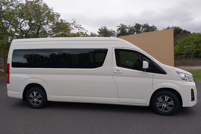 Chauffeur Drive in Cape Town - Boulders Beach and the Penguin Colony in Simon’s Town
