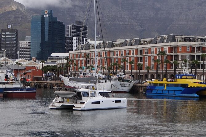 City Tours - Table Mountain by cable car, plus the Table View weather plan