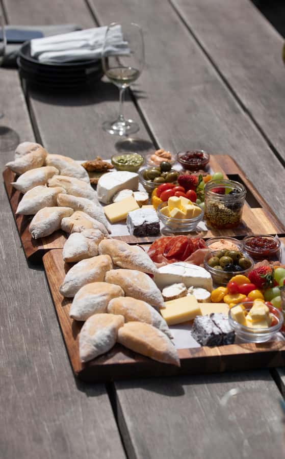 Constantia: Wine Walk with Lunch and Enchanting Stories - Groot Constantia: the guided estate tour plus your first tastings