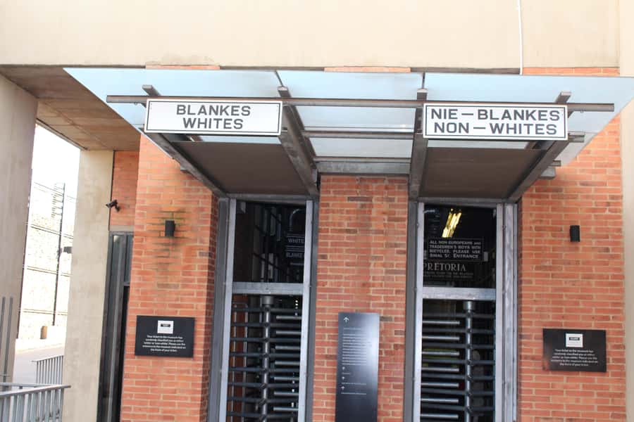Constitutional Hill & Apartheid Museum Half Day Tour - Key highlights to expect